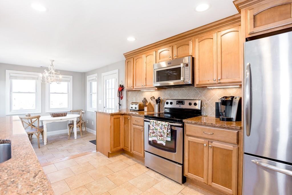 15 Sendick Road Woburn, MA 01801 - Photo 4 of 23 Gallery Image 4