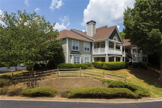 $2,298 | 9700 Medlock Crossing Parkway, Unit 1207, Johns Creek, GA 30022