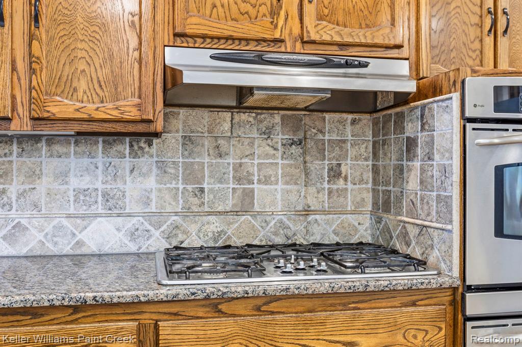 1675 North Kilburn Road Rochester Hills, MI 48306 - Photo 29 of 48