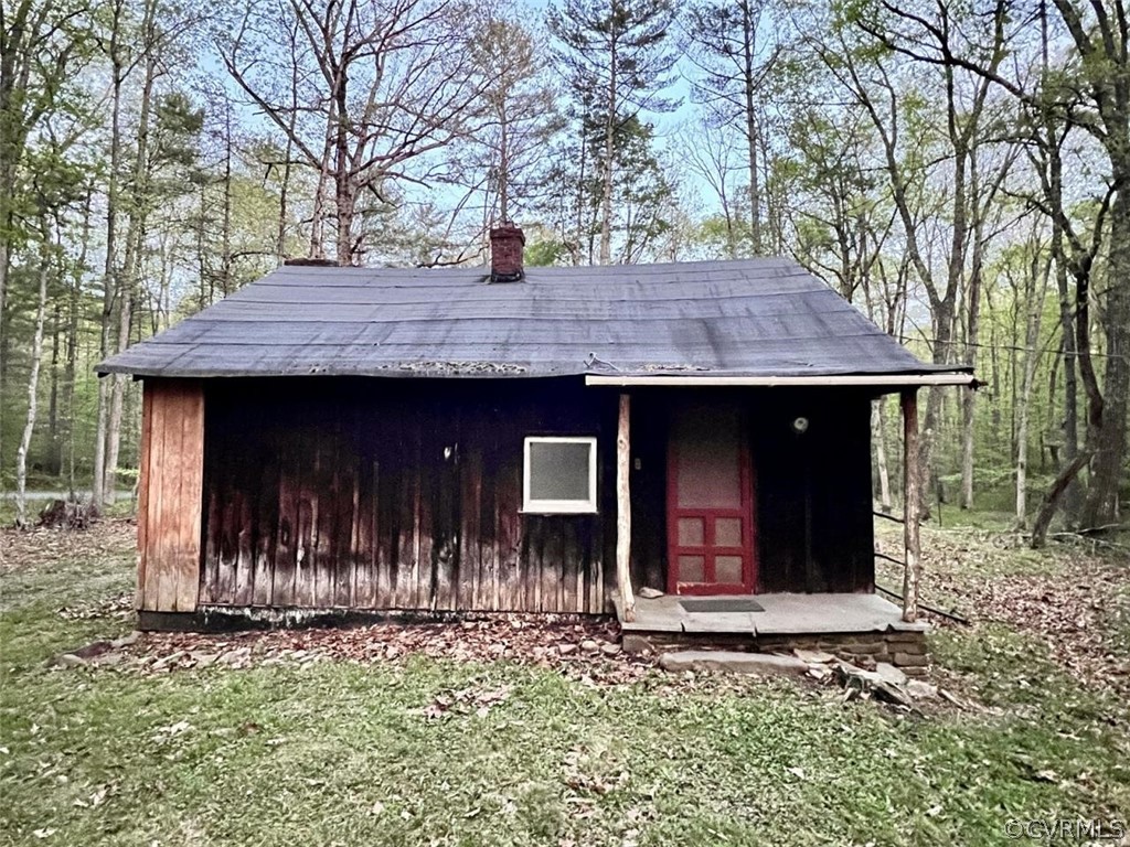 1300 Braley Pond Road West Augusta, VA 24485 - Photo 3 of 23 a front view of a house with a yard