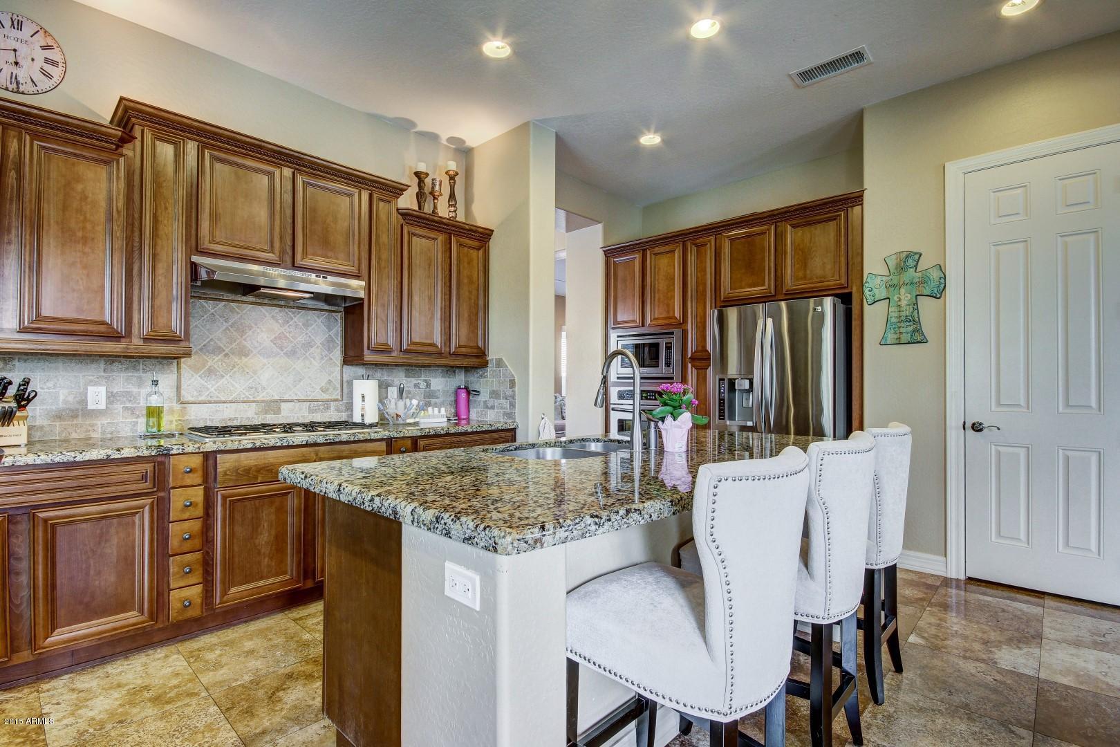 2915 East Blue Sage Road Gilbert, AZ 85297 - Photo 14 of 41 Kitchen 4
