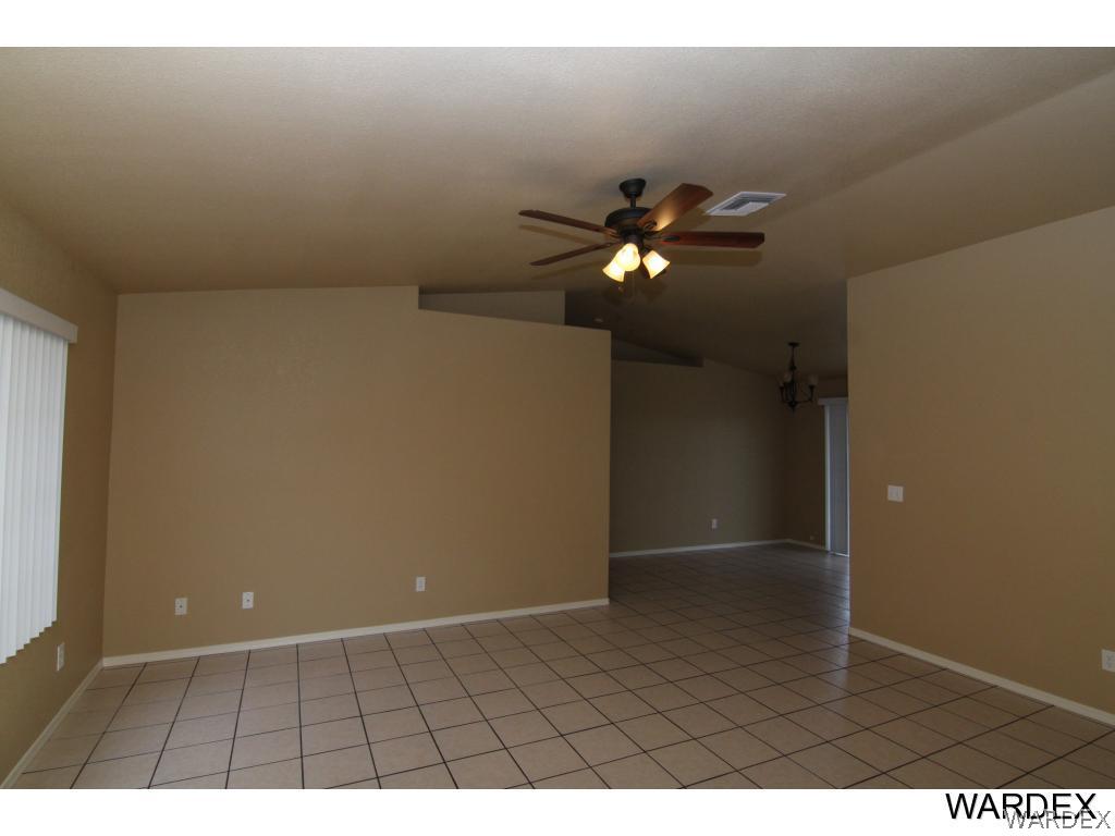 3745 North Kenneth Road Kingman, AZ 86409 - Photo 3 of 19