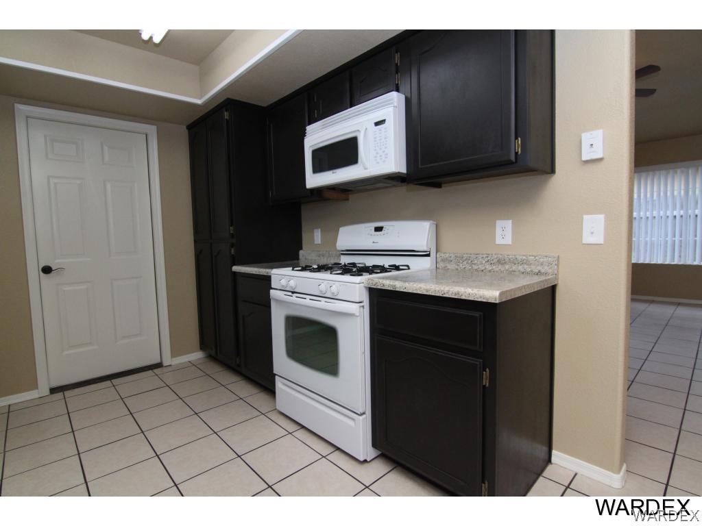 3745 North Kenneth Road Kingman, AZ 86409 - Photo 9 of 19