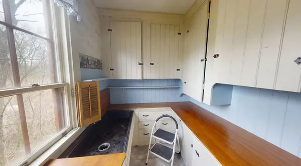$114,900 | 33 Main Street, Cambridge, ME 04923