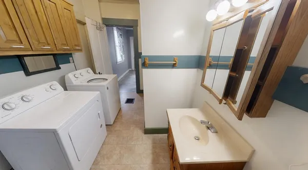 $114,900 | 33 Main Street, Cambridge, ME 04923