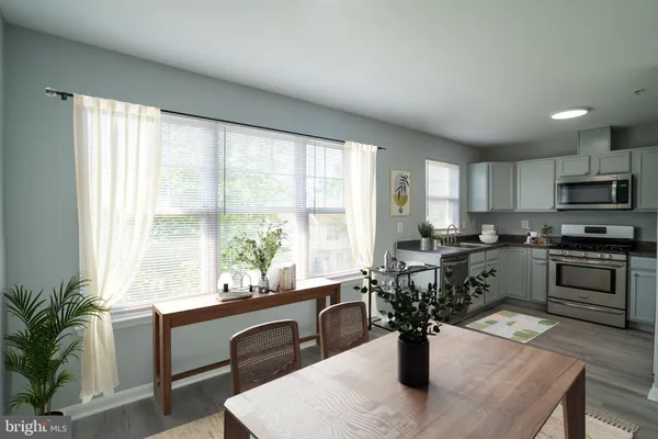 $2,400 | 902 Blakney Lane Southeast, Washington, DC 20032