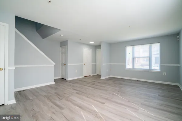 $2,400 | 902 Blakney Lane Southeast, Washington, DC 20032