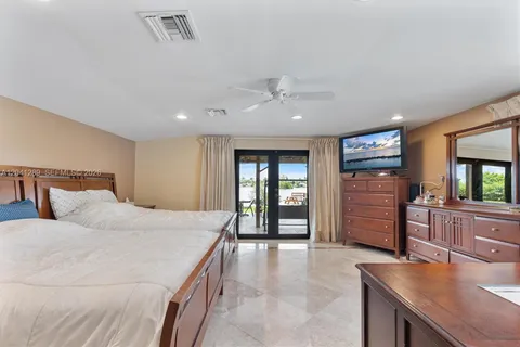 $2,295,000 | 2531 Northeast 195th Street, Miami, FL 33180