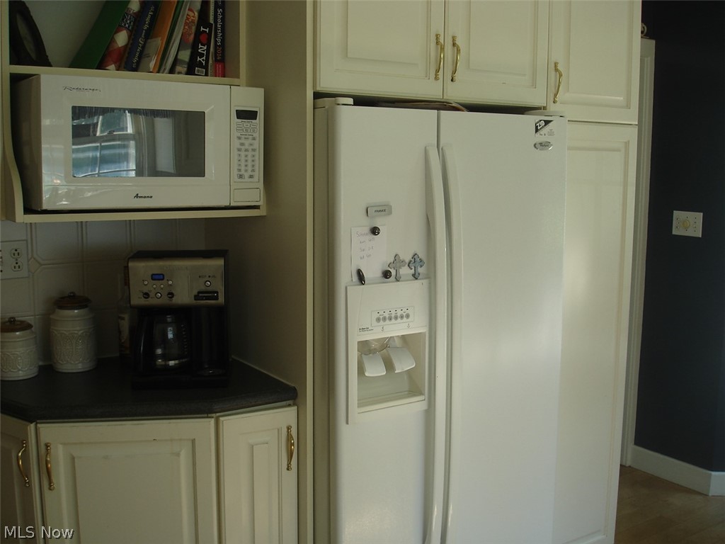 1052 Shields Road Youngstown, OH 44511 - Photo 15 of 26 Gallery Image 15