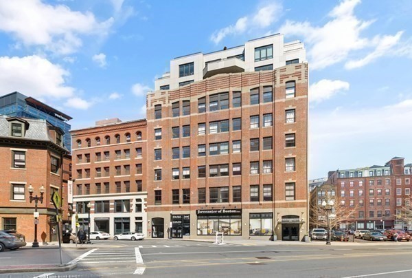 121 Portland Street, Unit 7O8 Boston, MA 02114 - Photo 40 of 40 a view of a building with a street