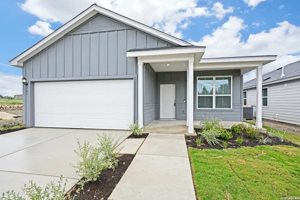 $1,925 | 261 Elk Avenue, San Marcos, TX 78666