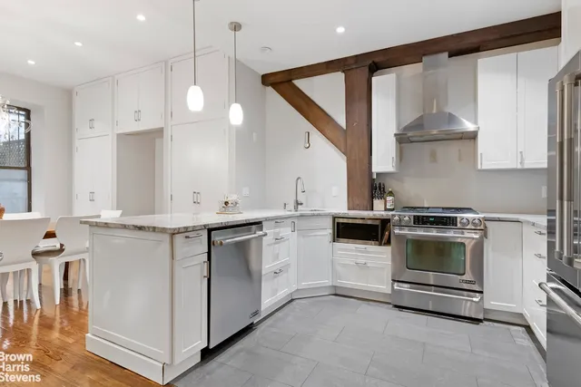 $2,700,000 | 11 Sterling Place, Unit 1A | Park Slope