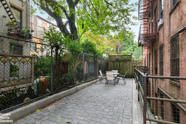 $2,700,000 | 11 Sterling Place, Unit 1A | Park Slope