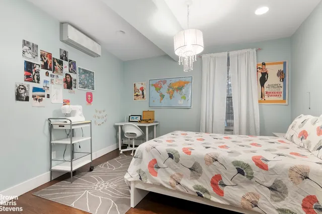 $2,700,000 | 11 Sterling Place, Unit 1A | Park Slope