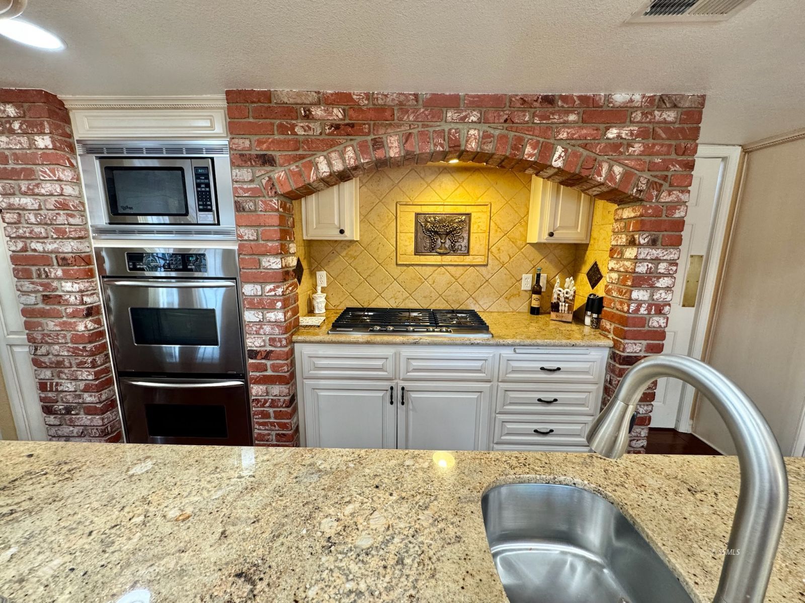 948 West Vicki Avenue Ridgecrest, CA 93555 - Photo 18 of 50