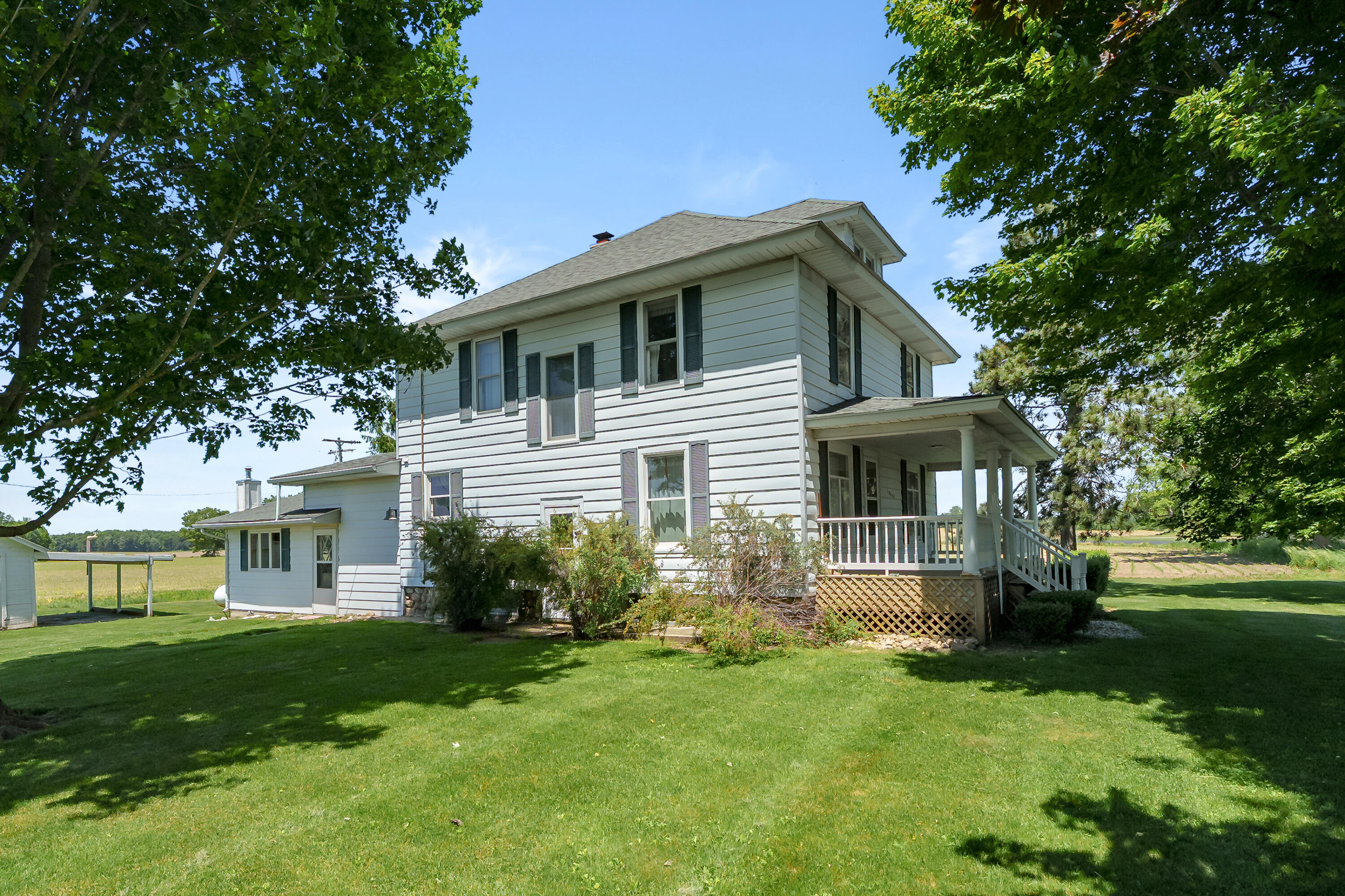 10431 13 Mile Road Marshall, MI 49068 - Photo 2 of 44 13 Mile Rd 10431 Marshall 49068-39