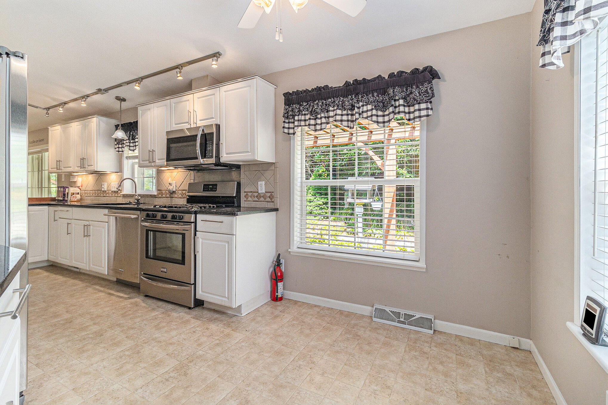 4184 West Buchanan Road Shelby, MI 49455 - Photo 5 of 46 013_5r6a0058