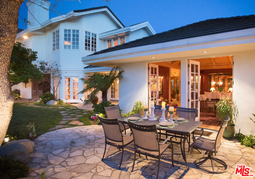 Stone Oak Drive Los Angeles, CA 90049 - Photo 21 of 27