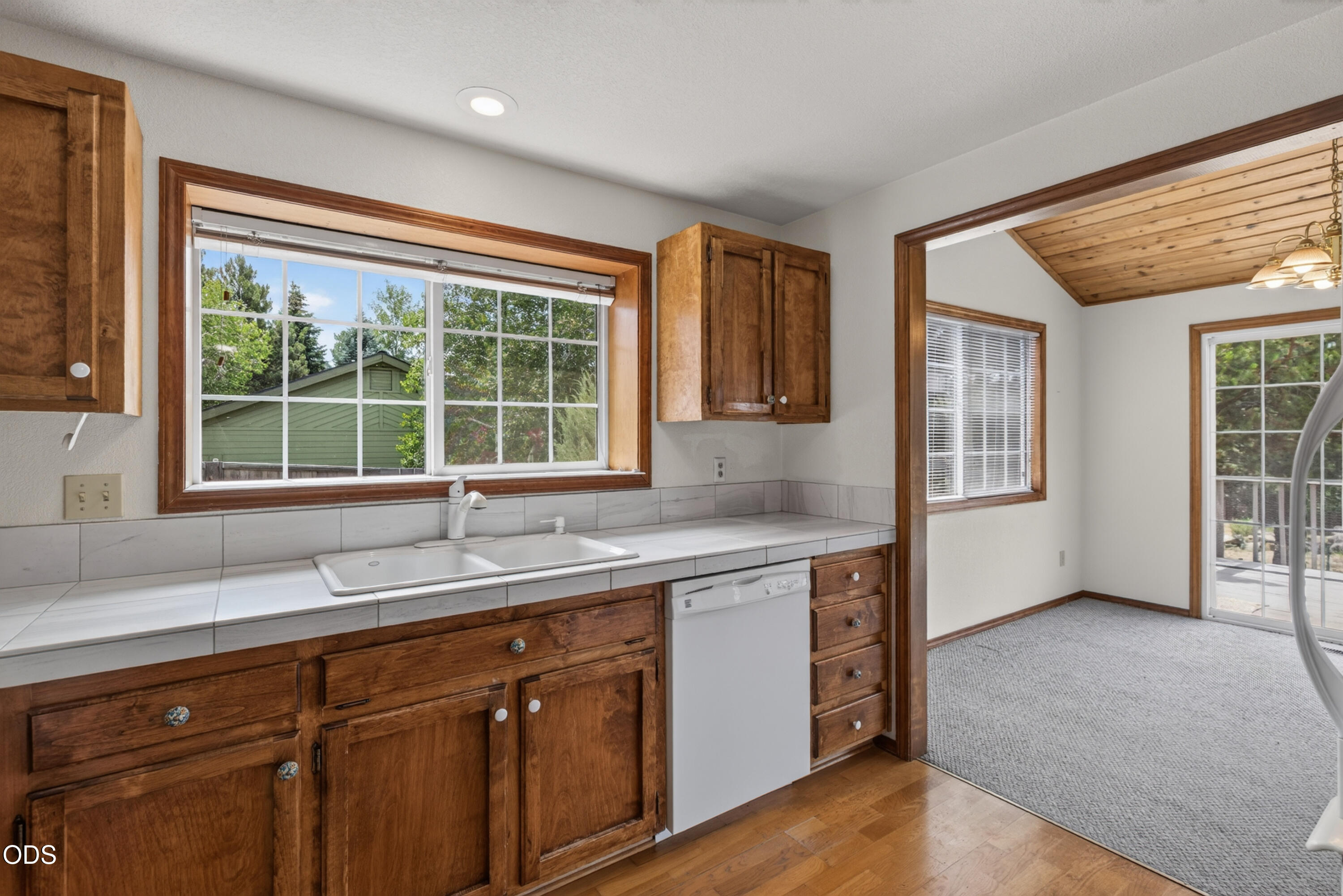 61145 Ladera Road Bend, OR 97702 - Photo 27 of 37