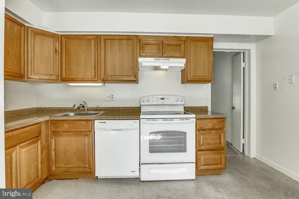 3792 Persimmon Circle Fairfax, VA 22031 - Photo 6 of 33