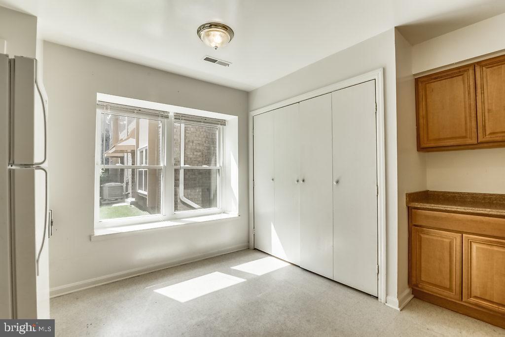 3792 Persimmon Circle Fairfax, VA 22031 - Photo 7 of 33