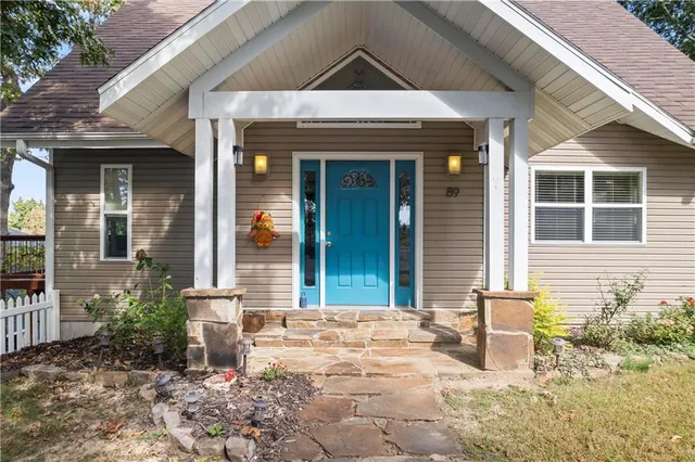 $379,900 | 89 Turkey Trail Road, Blue Eye, MO 65611