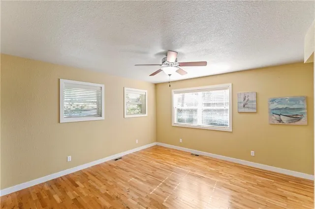 $379,900 | 89 Turkey Trail Road, Blue Eye, MO 65611