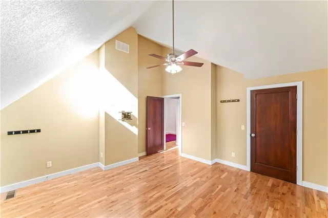 $379,900 | 89 Turkey Trail Road, Blue Eye, MO 65611