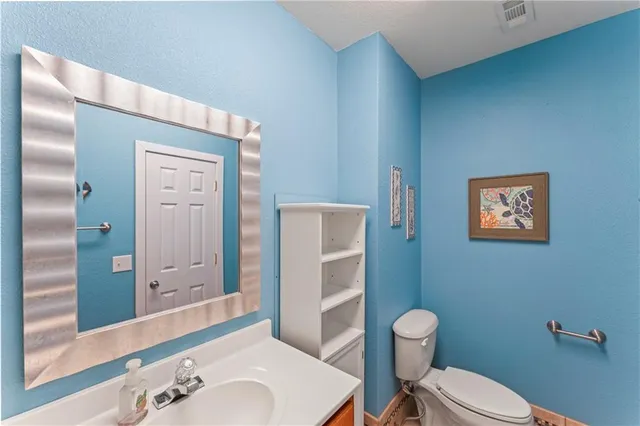 $379,900 | 89 Turkey Trail Road, Blue Eye, MO 65611