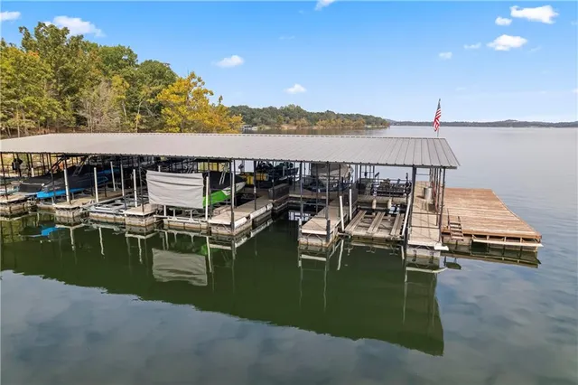 $379,900 | 89 Turkey Trail Road, Blue Eye, MO 65611