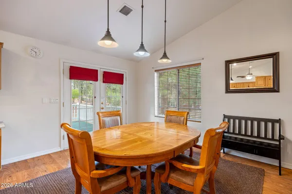 $524,900 | 2236 Cross Country Road, Overgaard, AZ 85933