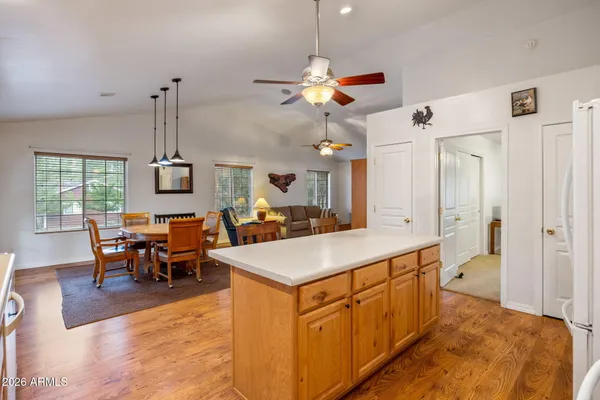 $524,900 | 2236 Cross Country Road, Overgaard, AZ 85933