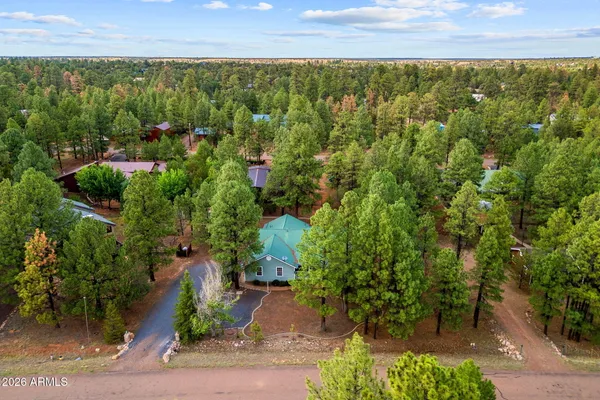 $524,900 | 2236 Cross Country Road, Overgaard, AZ 85933