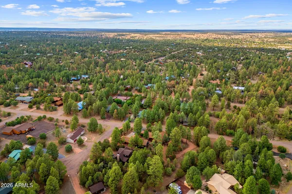 $524,900 | 2236 Cross Country Road, Overgaard, AZ 85933