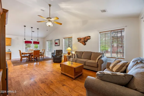 $524,900 | 2236 Cross Country Road, Overgaard, AZ 85933