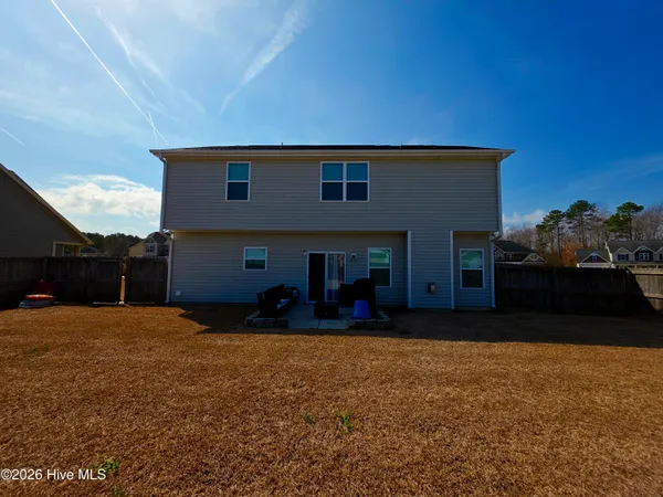 $2,275 | 116 Lincolnton Court, Jacksonville, NC 28540