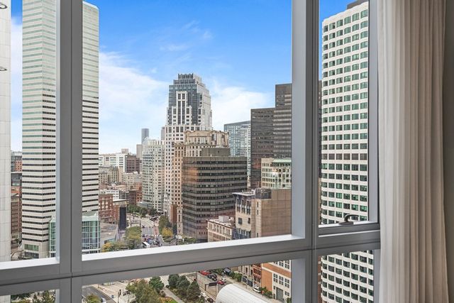 $1,460,000 | 500 Atlantic Avenue, Unit 21M, Boston, MA 02210