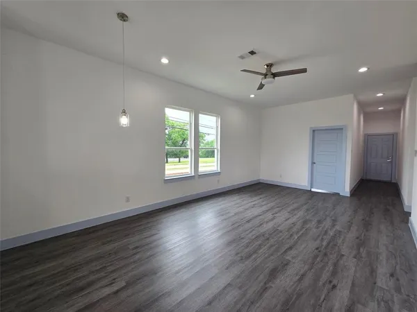 $2,400 | 3202 Noor Street, Dallas, TX 75233