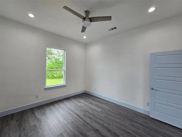 $2,400 | 3202 Noor Street, Dallas, TX 75233
