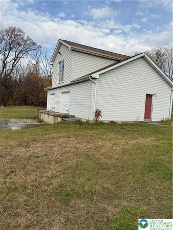 $415,000 | 4266 Chestnut Drive, Walnutport, PA 18088