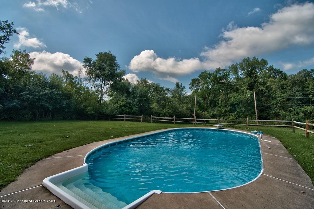 122 Ackerly Road Clarks Summit, PA 18411 - Photo 5 of 35 Gallery Image 5