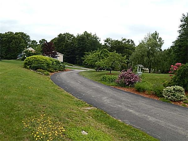 6 Sanfred Road Leicester, MA 01524 - Photo 2 of 25 Gallery Image 2