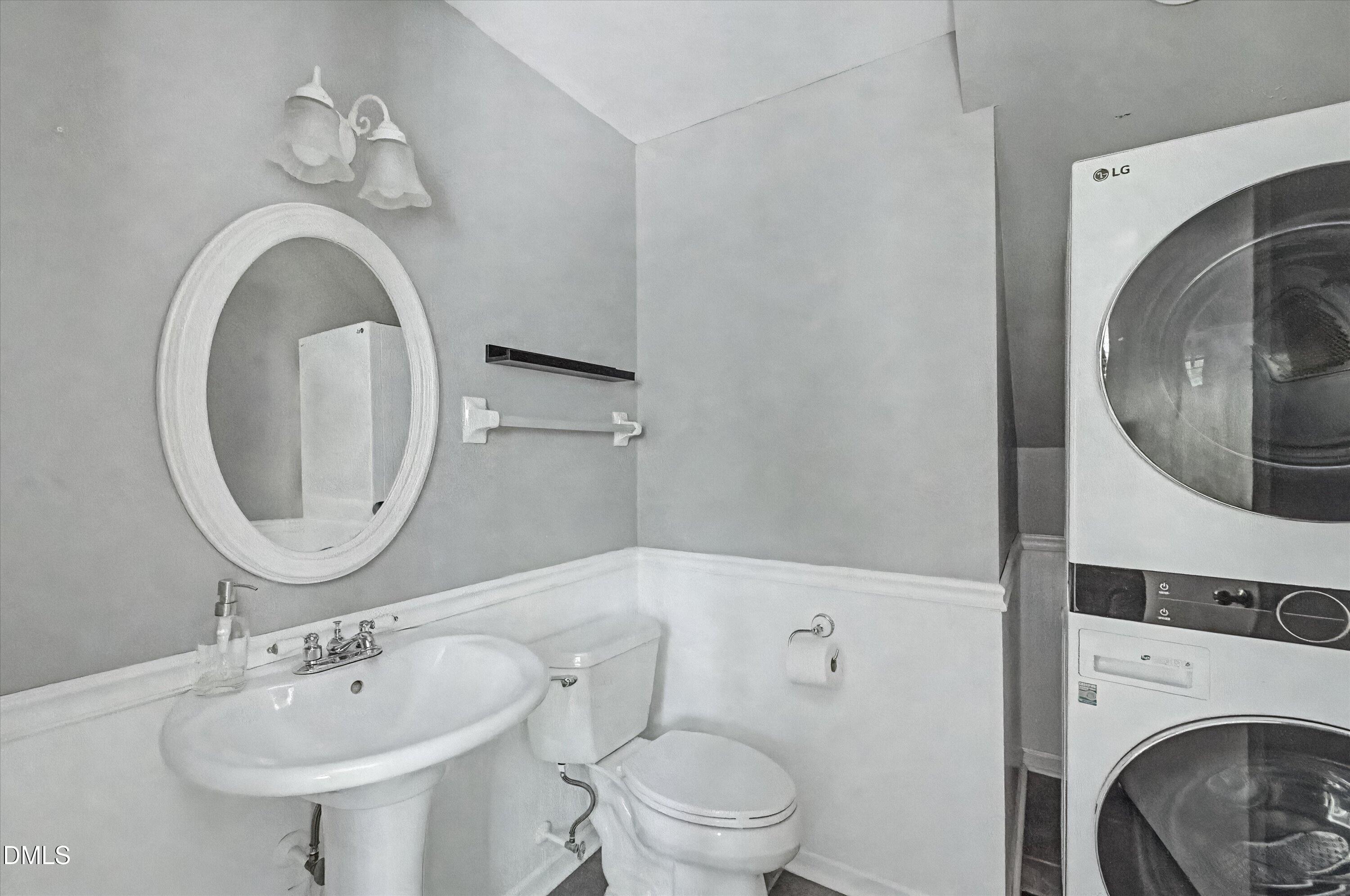 1331 Valley Run Durham, NC 27707 - Photo 5 of 24 13-NAN_9642