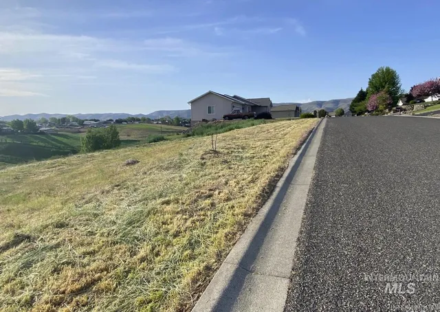 $80,000 | 2368-2376 Ridgeview Drive, Clarkston, WA 99403