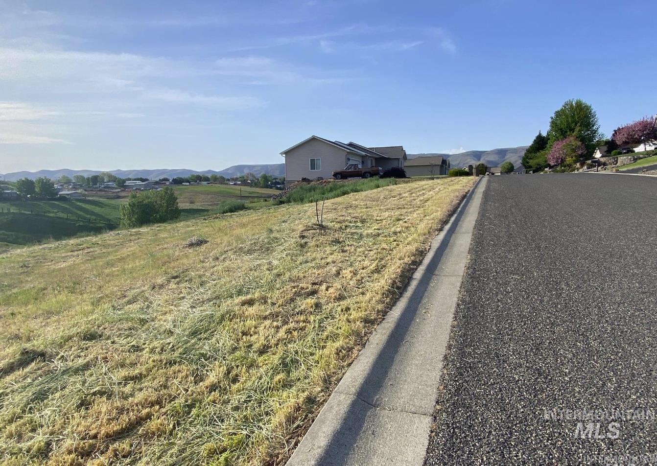 2368-2376 Ridgeview Drive Clarkston, WA 99403 - Photo 4 of 9