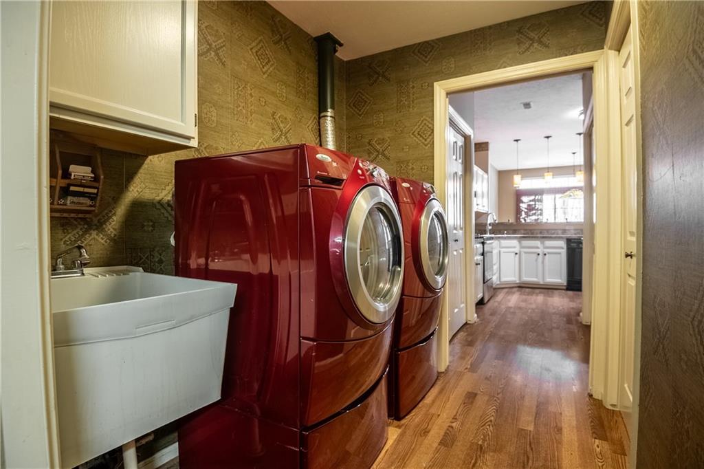 23 Stone Ridge Boulevard Hermitage, PA 16148 - Photo 12 of 23 a utility room with dryer and washer