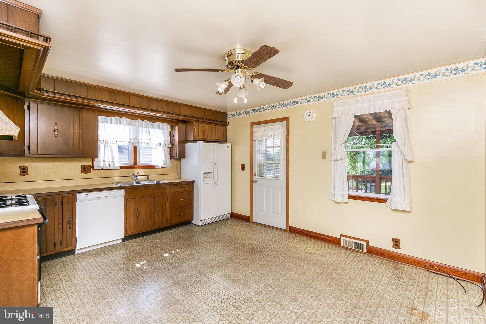 3629 East Joppa Road Baltimore, MD 21236 - Photo 9 of 45 Gallery Image 9