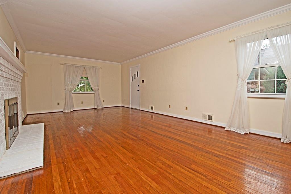 2854 Leechburg Road Lower Burrell, PA 15068 - Photo 17 of 25 Living room
