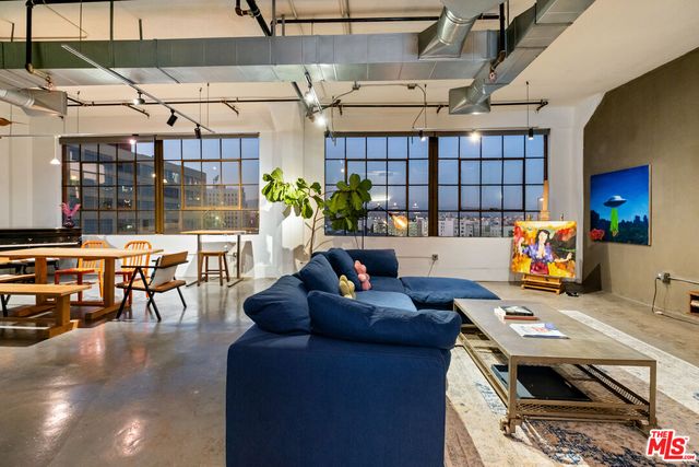 $829,999 | 315 East 8th Street, Unit 801, Los Angeles, CA 90014