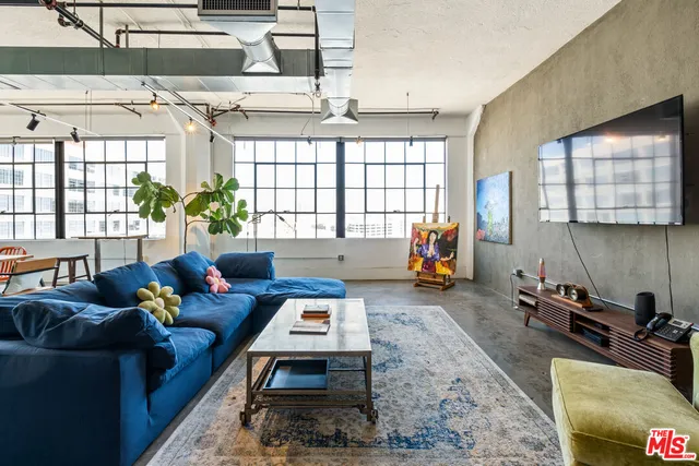 $829,999 | 315 East 8th Street, Unit 801, Los Angeles, CA 90014